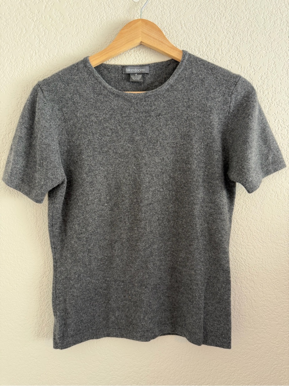 Mendocino 100% Cashmere Women's Gray Short-Sleeve Knit Top